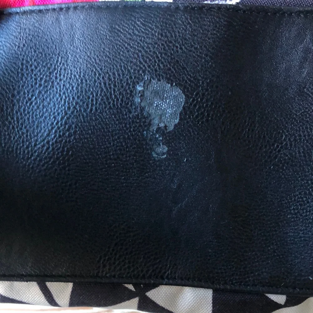 ✨Desigual purse from Spain - Picture 7 of 9